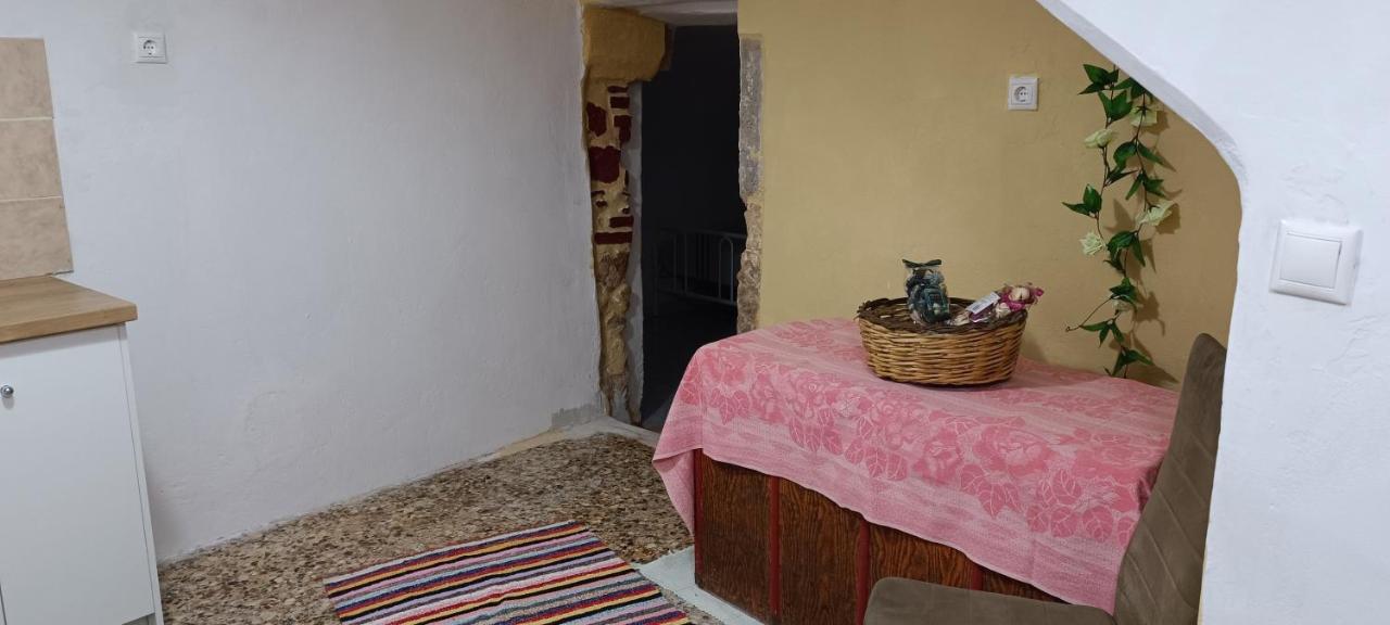 Comfortable And Spacious Stone Traditional Apartment Chania  Exterior foto
